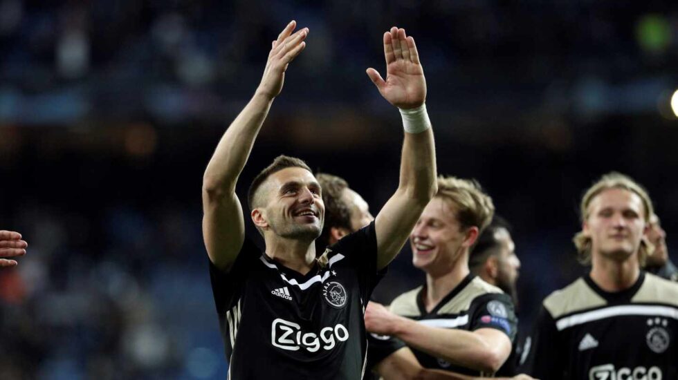El Ajax también triunfa en bolsa: sus acciones se disparan a máximos históricos tras golear al Real Madrid.