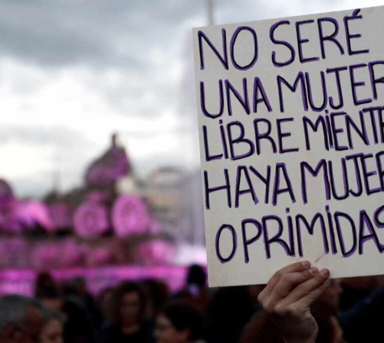 Detenido un hombre en Valencia por agredir a su novia y romperle las muñecas en una discusión