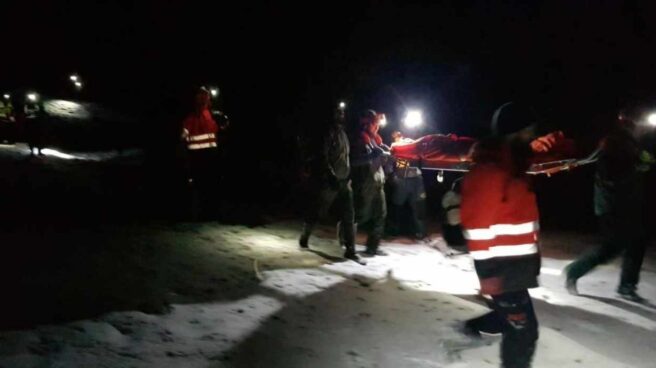 Rescatan a 25 excursionistas gallegos perdidos en la montaña cántabra
