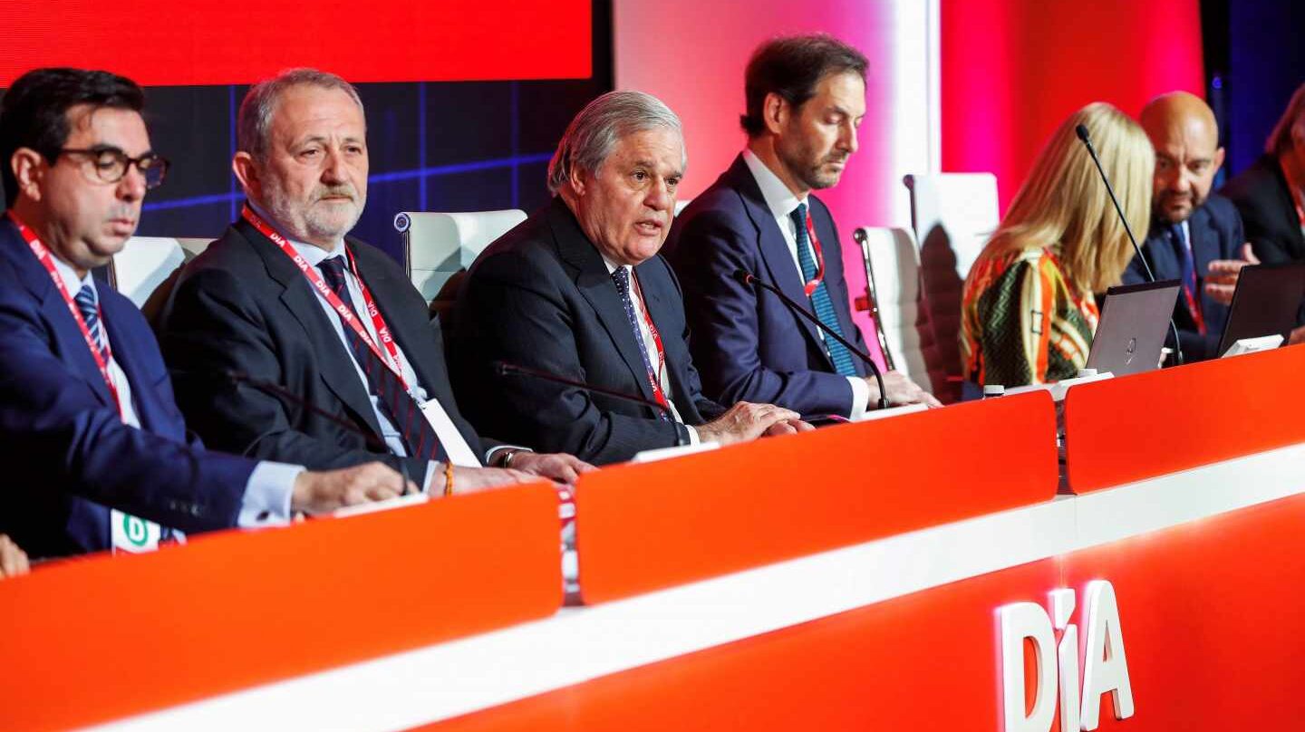 Miembros del consejo de Dia durante la junta de accionistas celebrada este miércoles.