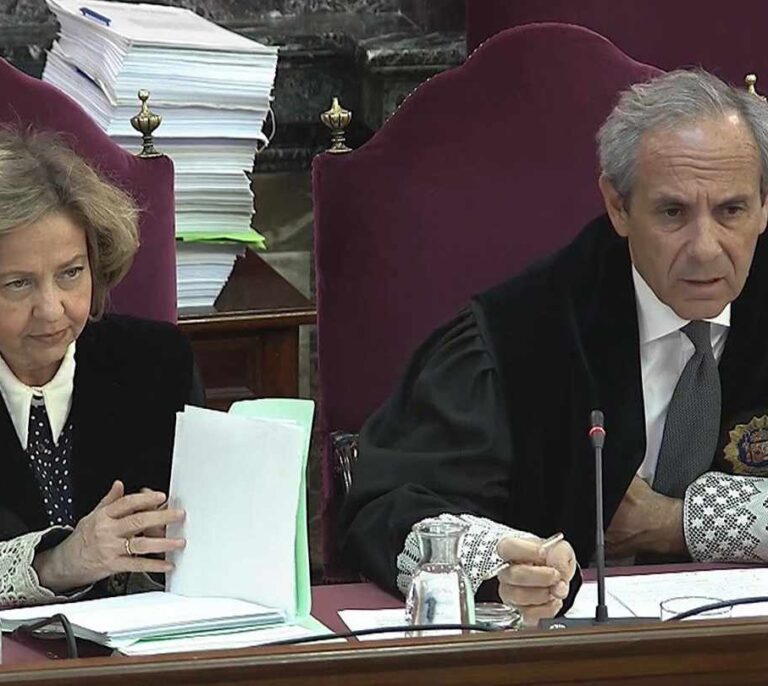 Fiscales progresistas piden la dimisión de Madrigal por verse con Feijóo, "va contra el código ético"