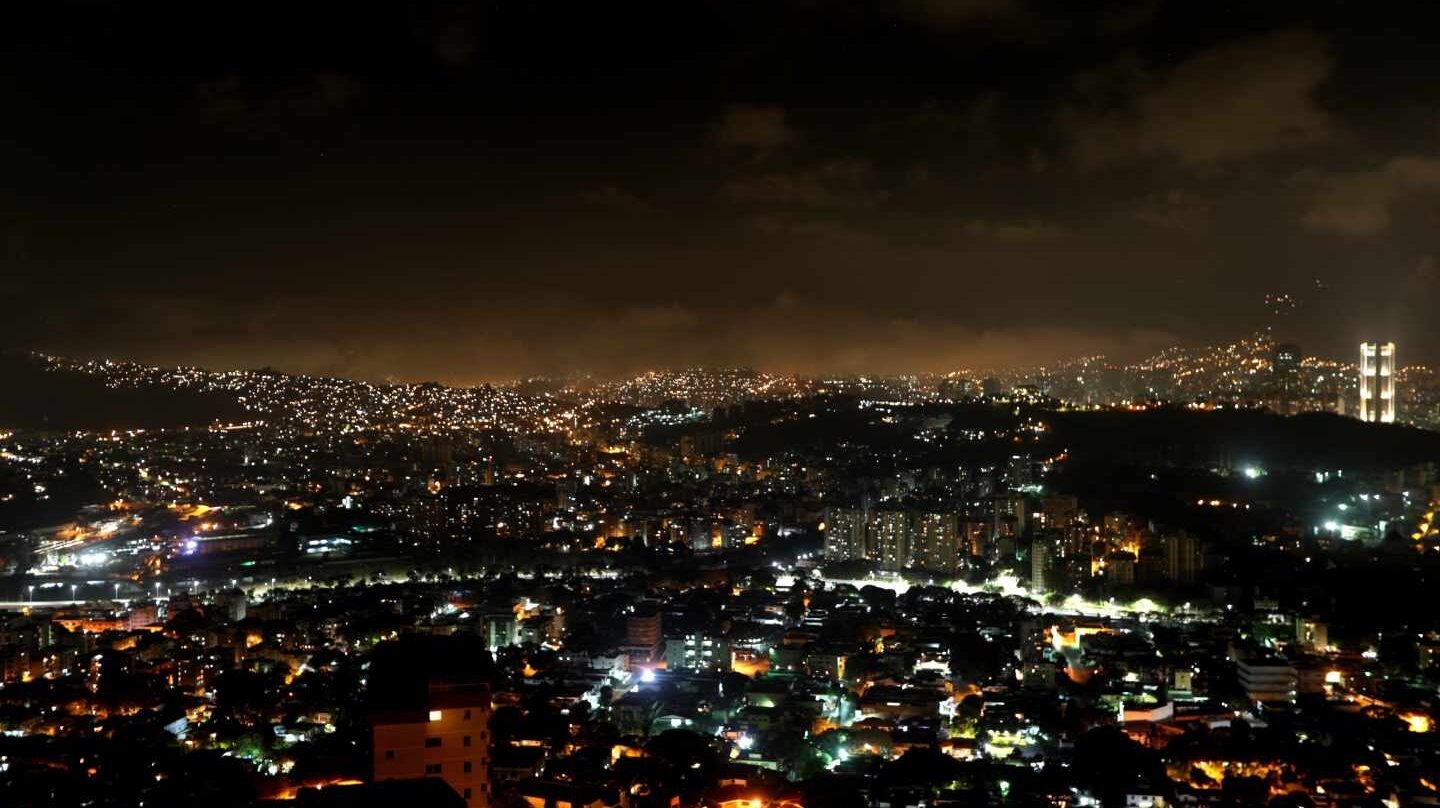 Caracas en la oscuridad.