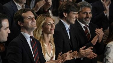 Casado, camino de bajar del 'techo' electoral de Fraga