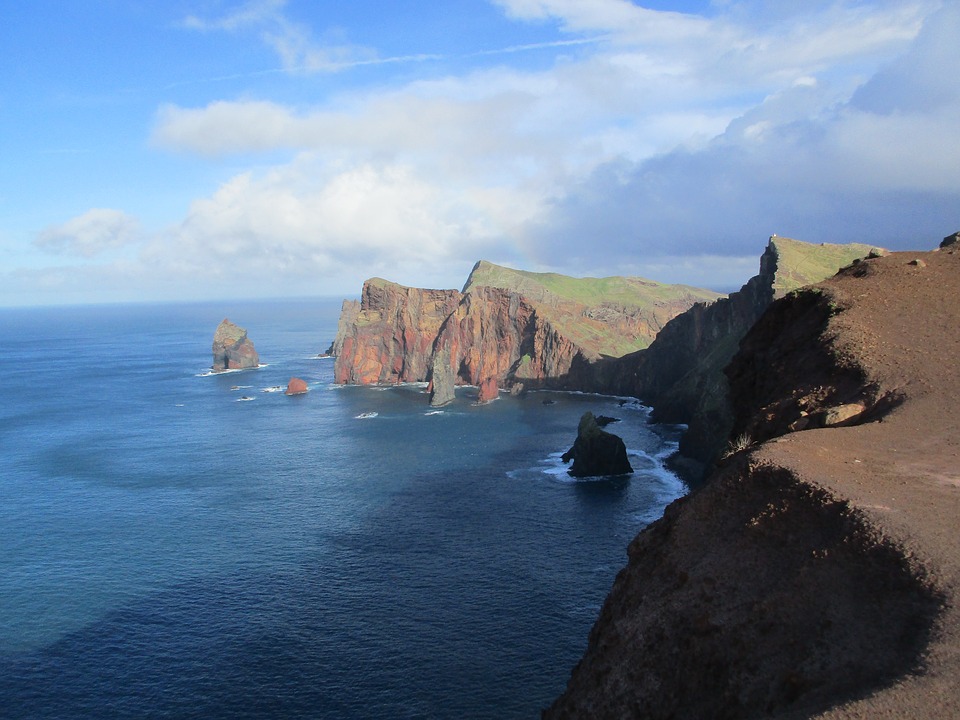 Costa de la isla de Madeira