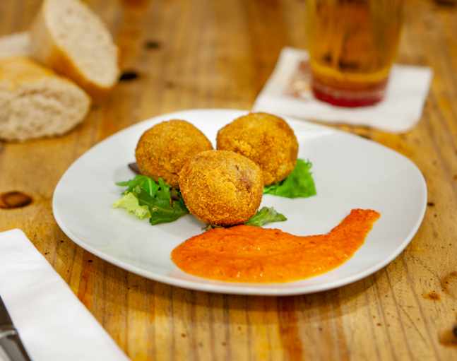 Comienza la ruta para probar la mejor croqueta de Malasaña