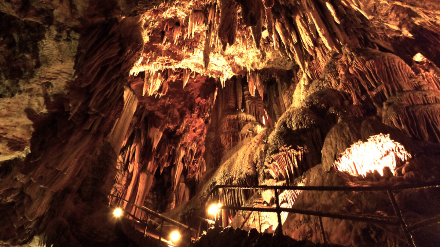 Cueva del Valporquero