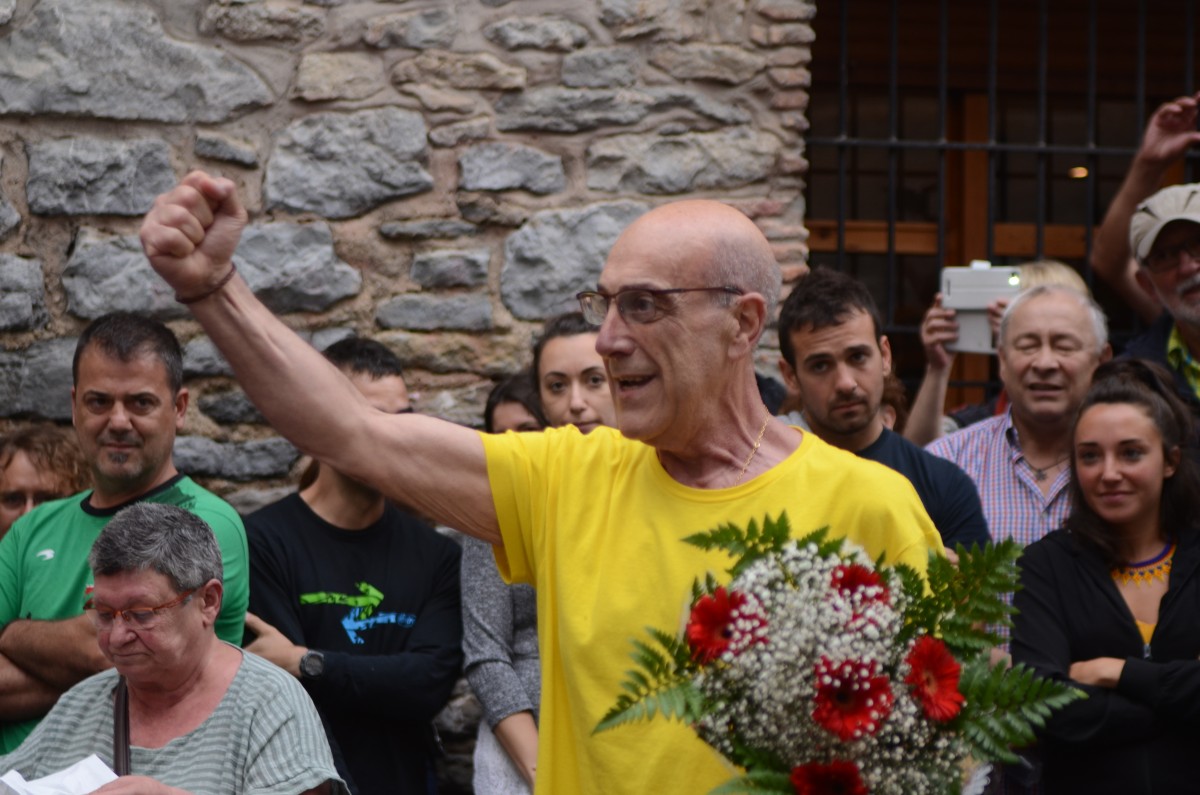 El Gobierno vasco recomienda suspender "por sensibilidad" la conferencia de dos etarras