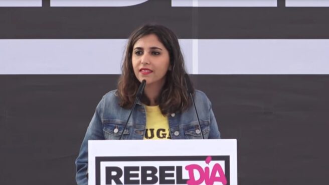 Dina Bousselham. Dina Bousselham.