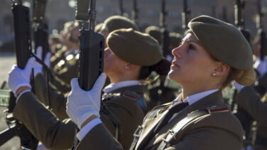 Policías y militares, en pie de guerra: ¿Quién protege a las que protegen?