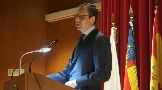 El ex ministro Eduardo Zaplana, pronunciando una conferencia durante su etapa como alto ejecutivo de Telefónica.