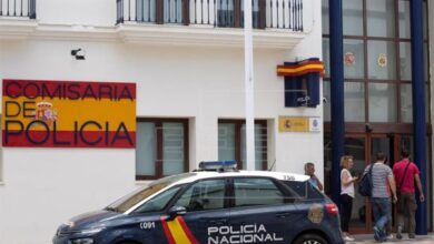 Detienen por matar a su madre a un joven de Estepona que caminaba desnudo por la autovía