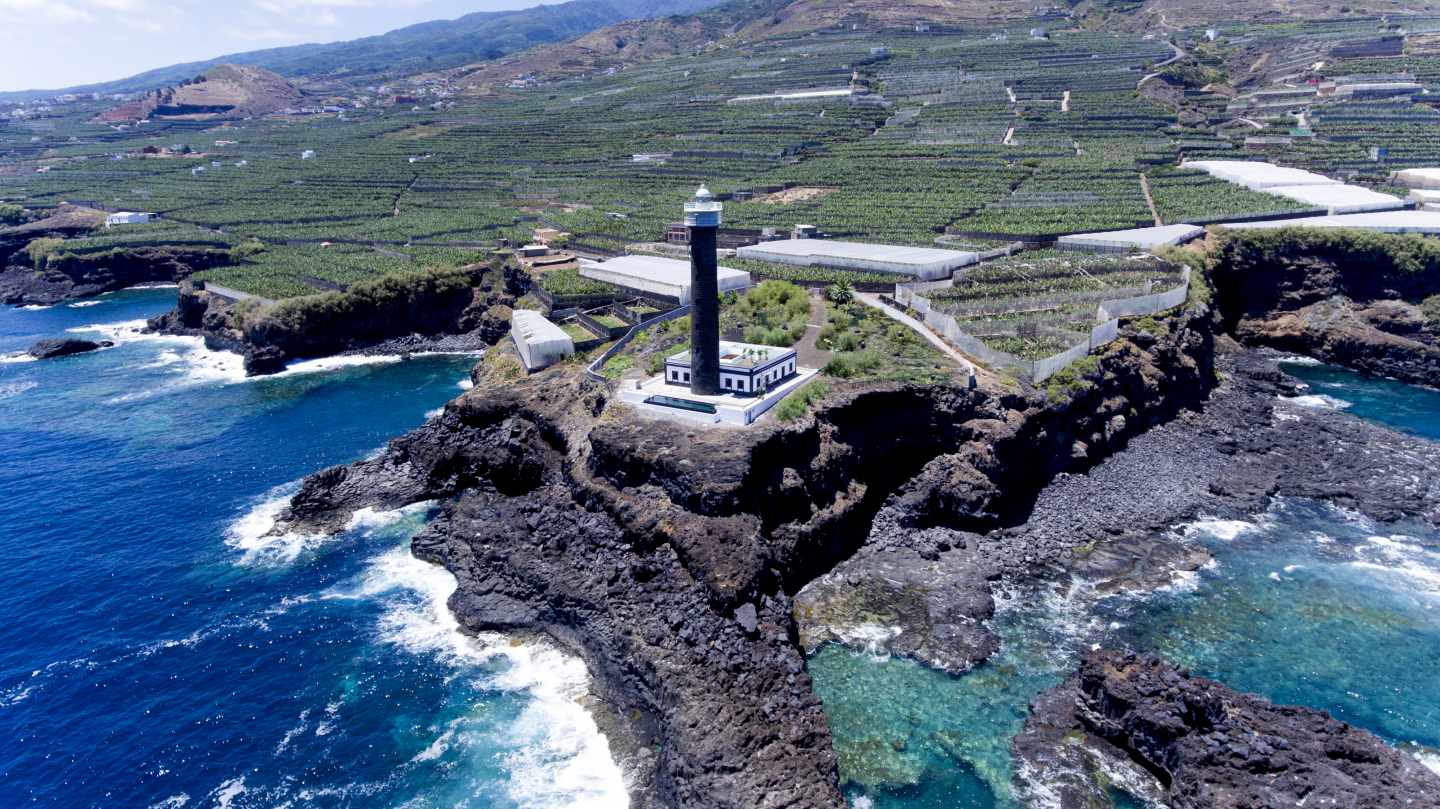 Faro de Punta Cumplida