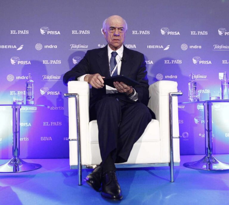 La presión de los fondos, los reguladores y las querellas fuerzan in extremis la retirada de FG