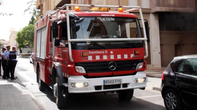 Fallecen dos personas al estrellarse una avioneta en Bonastre (Tarragona)