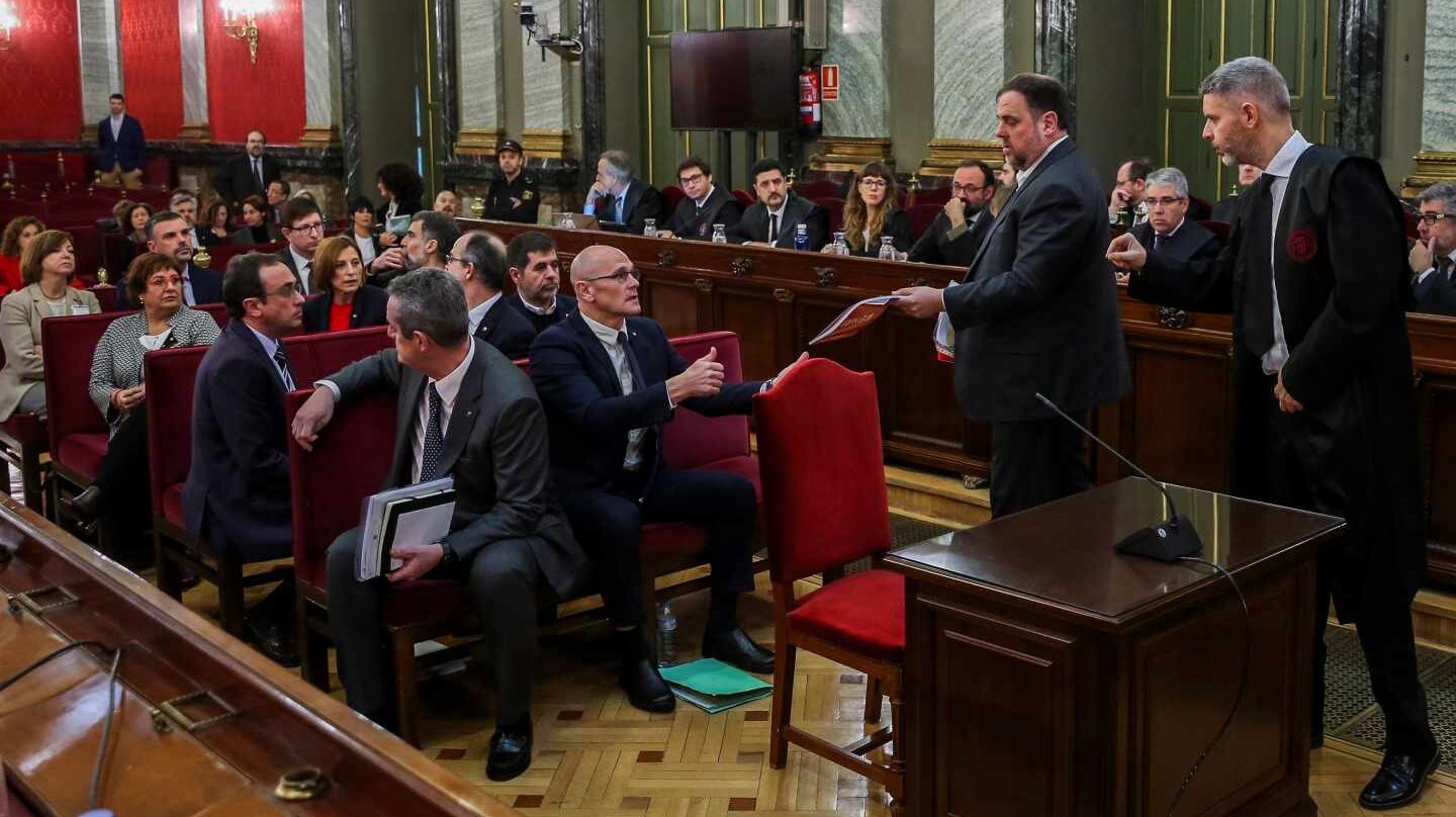 Juicio del procés en el Supremo: a la derecha, el abogado Andreu Van den Eyden.