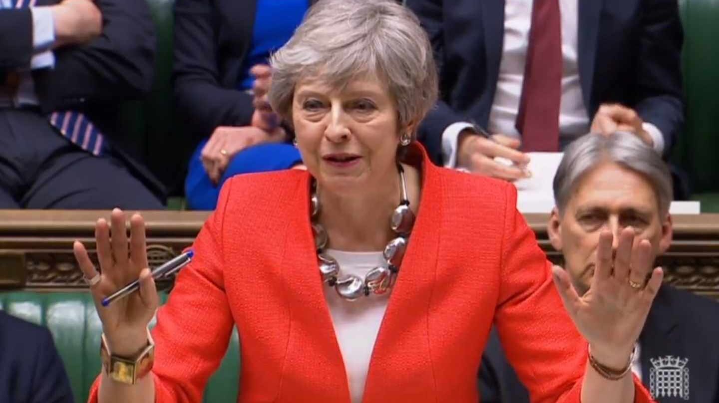 La primera ministra británica, Theresa May, comparece en el Parlamento.