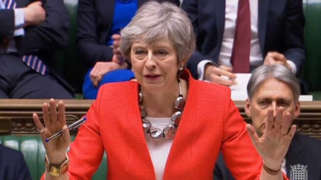 La primera ministra británica, Theresa May, comparece en el Parlamento.