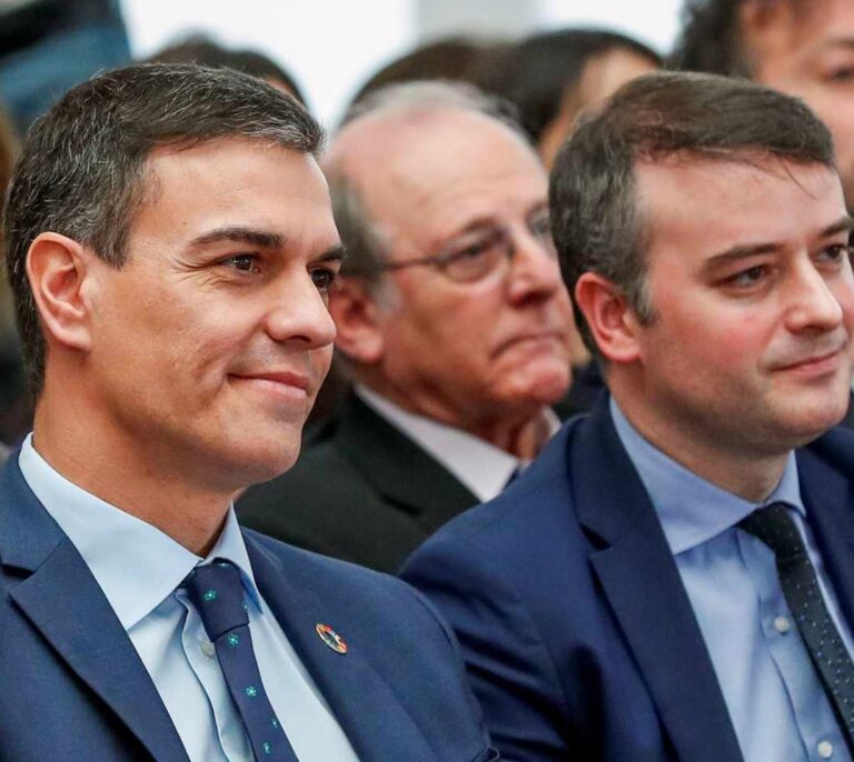 El Comité de Desinformación (y un chino en el perchero)