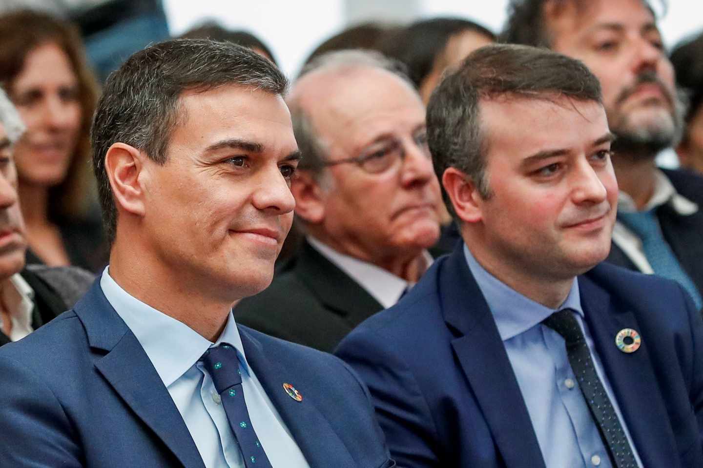 Pedro Sánchez, junto a su exjefe de gabinete Iván Redondo durante un acto en Moncloa.