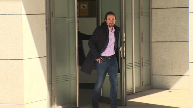 Imputado un ex subdirector de ‘Interviú’ por la entrega a Villarejo de datos del móvil de Iglesias PPablo Iglesias, saliendo de la Audiencia Nacional tras declarar ante el juez del 'caso Villarejo'.