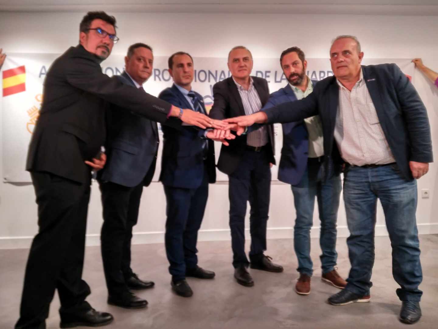 Fernando García (Cabos), Ángel Ramírez (ASESGC), Javier Montes (UO), Alberto Moya (AUGC), Pablo González (AEGC) y Ramón Rodríguez Prendes (UniónGC), este martes en Madrid.