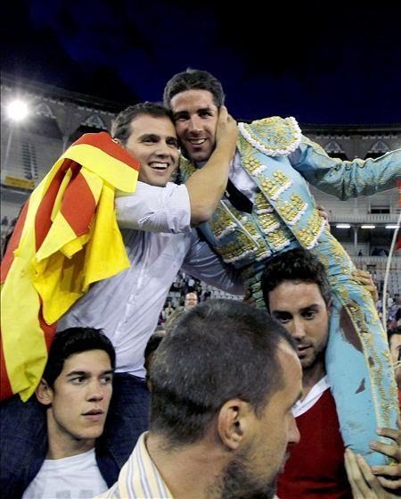 Albert Rivera junto al torero Serafín Marín.