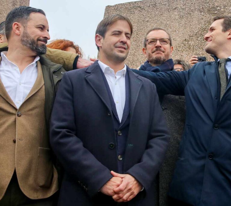 Vox rechaza la oferta de Casado y pide al PP que sean ellos quienes retiren candidaturas