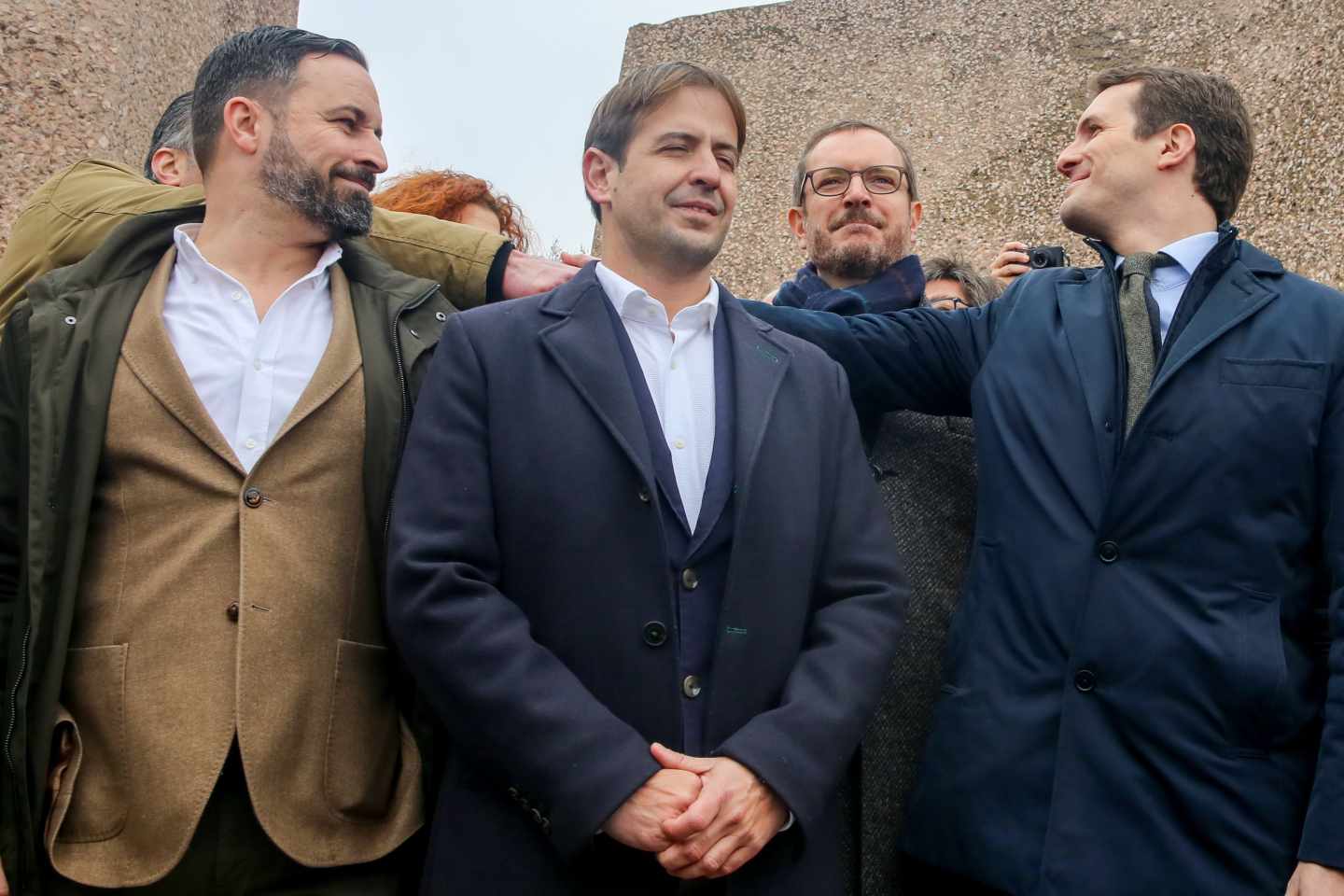 Santiago Abascal y Pablo Casado, en la Plaza de Colón.