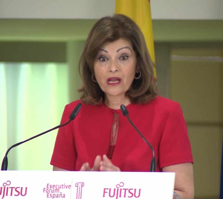 Equiparación salarial: un sindicato pide el cese de la 'número dos' de Interior