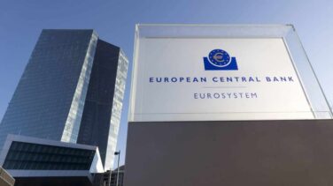 El BCE responde a la amenaza de crisis con una nueva lluvia de liquidez para la banca