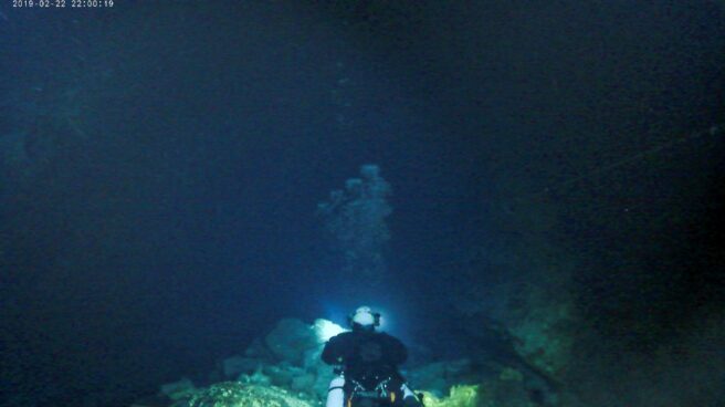 Un grupo de investigadores logra llegar al final del Túnel de la Atlántida en Lanzarote