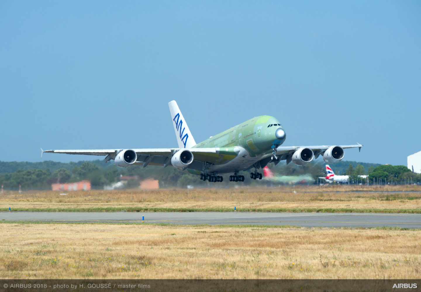 La cancelación del A380 afectará a entre 400 y 500 empleados de Airbus en España.