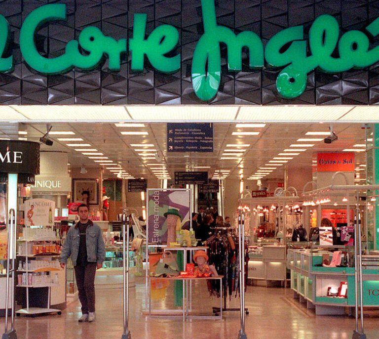 El Corte Inglés prepara un recorte de plantilla en servicios centrales antes de verano