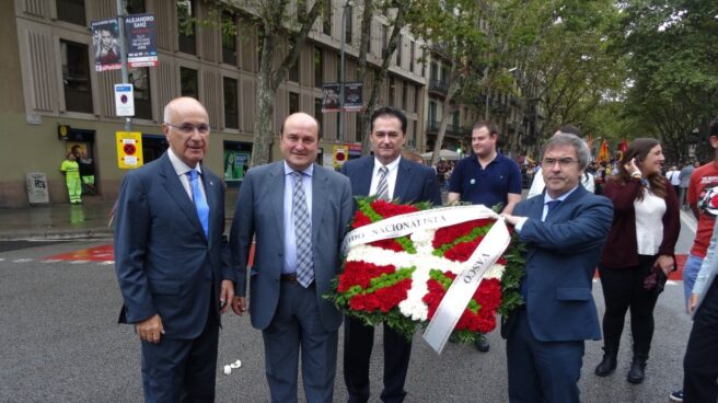 Josep Antoni Duran i Lleida, junto a dirigentes del PNV, en la 'Diada' de 2015.