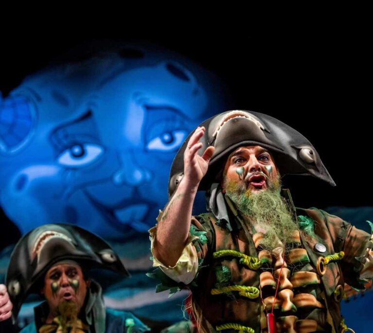 Carnavales de Cádiz: "La maldición de la lapa negra", mejor chirigota