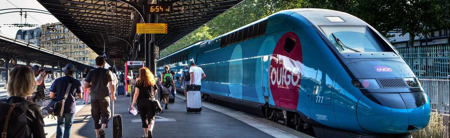 Tren de bajo coste 'Ouigo', operado por la SNCF en Francia.