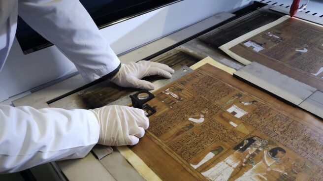Proceso de fabricación del facsímil del Papiro de Ani