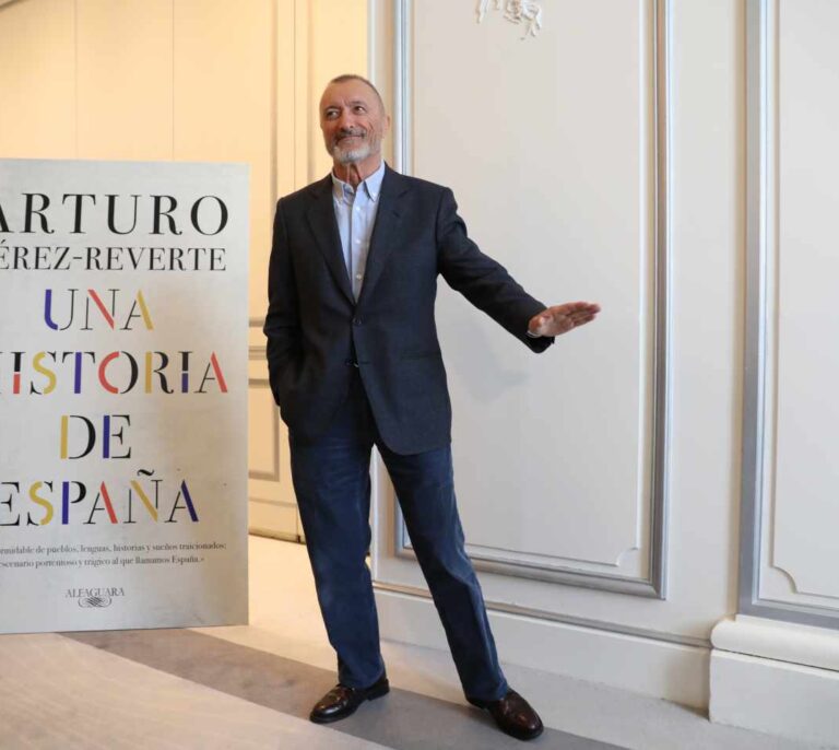 Pérez-Reverte: "El español es muy peligroso, somos parte de la enfermedad de este país"