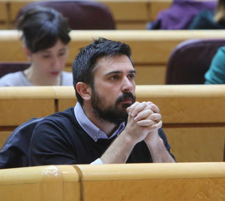 La cúpula de Podemos fulmina a los dirigentes afines a Ramón Espinar