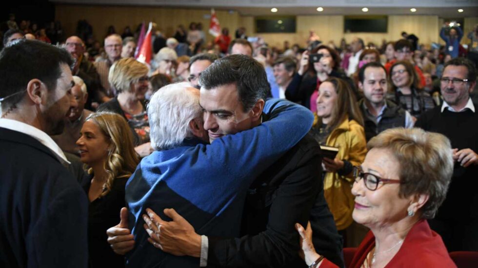 El presidente del Gobierno, Pedro Sánchez, durante un mitín.