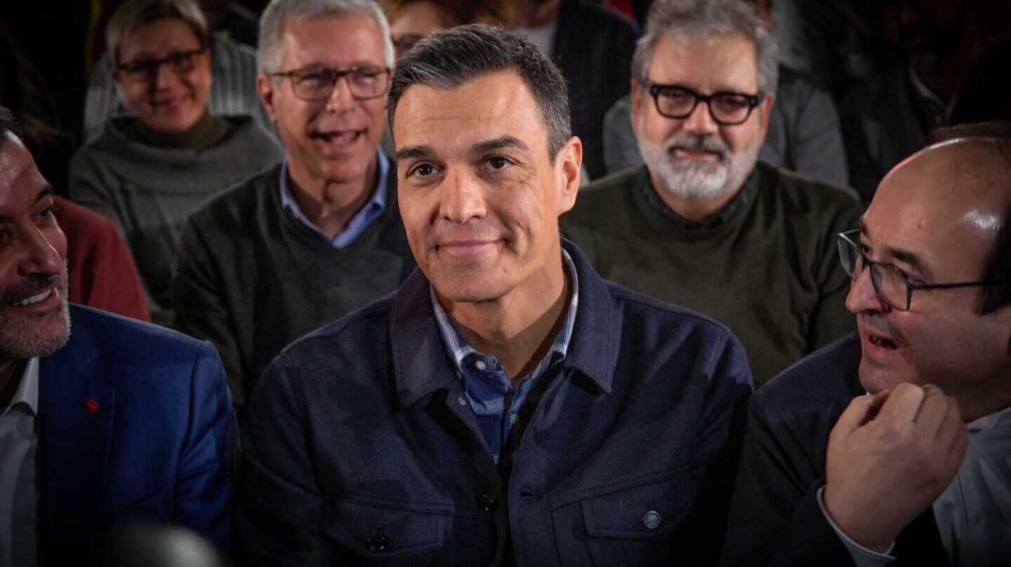 Pedro Sánchez, junto a Miquel Iceta y Jaume Collboni.