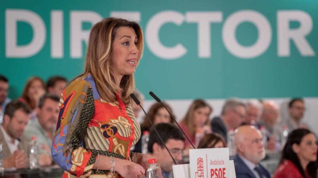 Sánchez amenaza con un "correctivo" y Susana Díaz acepta negociar las listas