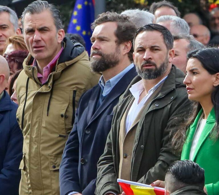 Preocupación en Vox por un desplome del PP que impida gobernar a la derecha