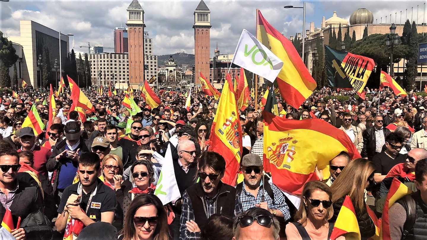 Acto de Vox en la plaza de España de Barcelona.