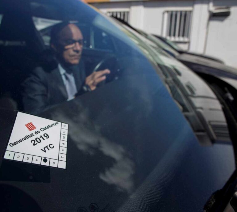 La patronal de las VTC se lava las manos y se desvincula de la treta de Cabify en Barcelona