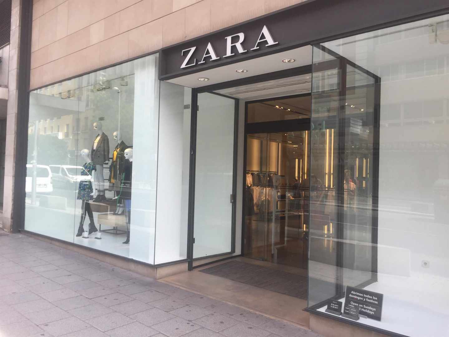 Tienda de la marca de moda de Zara.