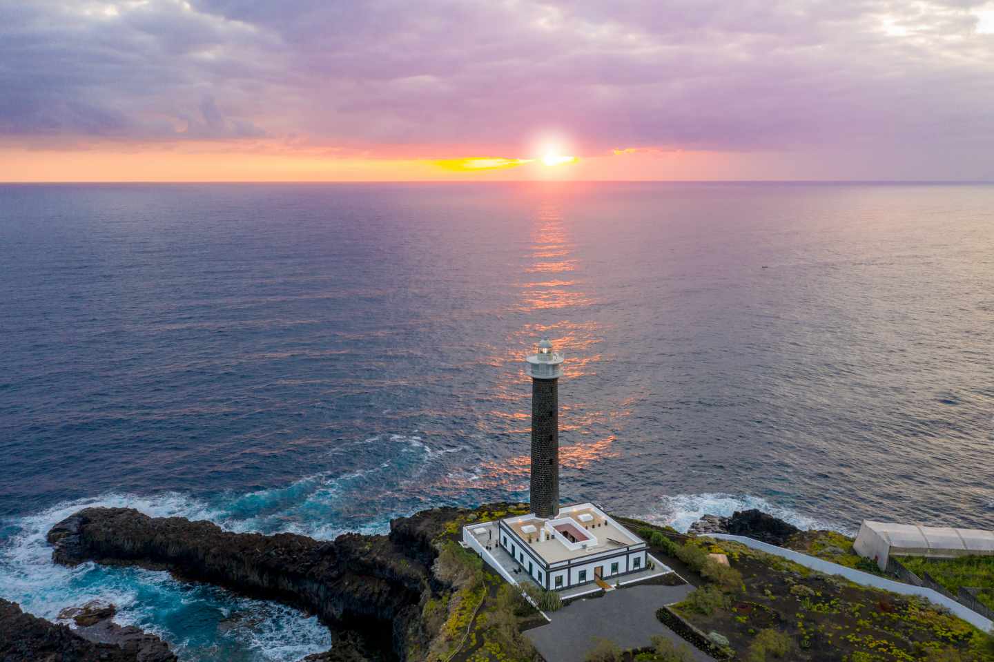 Faro de Punta Cumplida