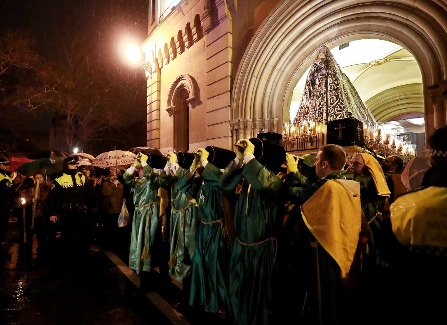 Piden que la Junta Electoral dicte si los cargos públicos pueden ir a procesiones