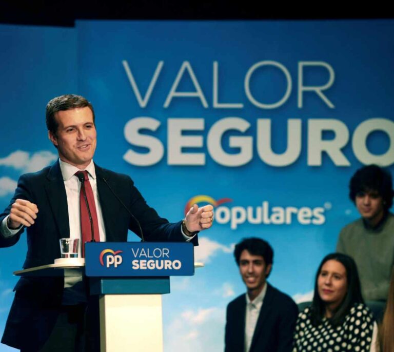 Casado endurece su discurso y vincula a Podemos con las muertes en Venezuela