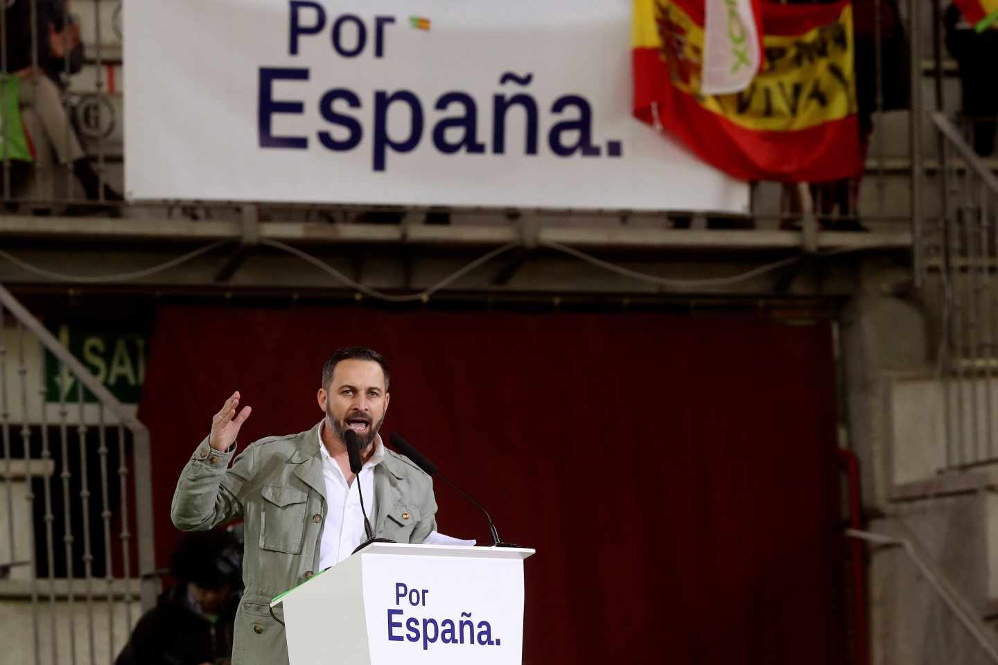Abascal apela a los votantes socialistas defraudados con el PSOE a sumarse a Vox
